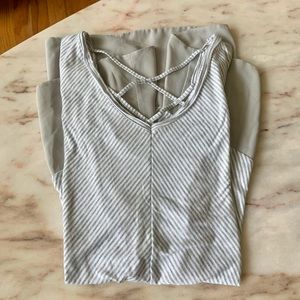 Hi-Low Stripped Top_Lane Bryant_Size 14/16_EUC